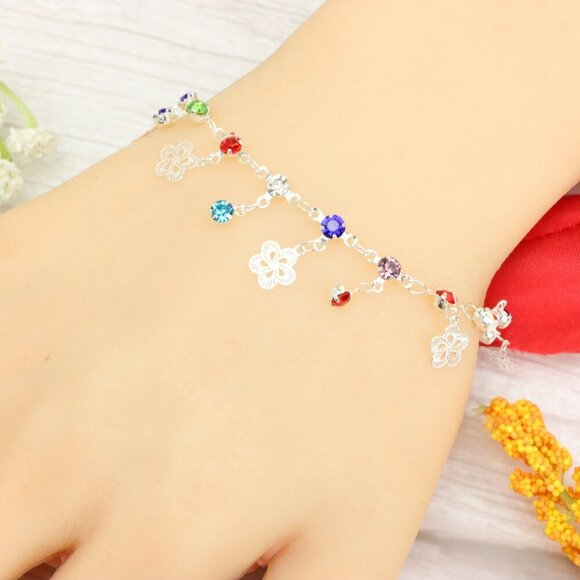 "Trendy Handmade Bracelet – A Thoughtful Gift for Girls & Women | UNVRC1206 - Picture 1 of 10